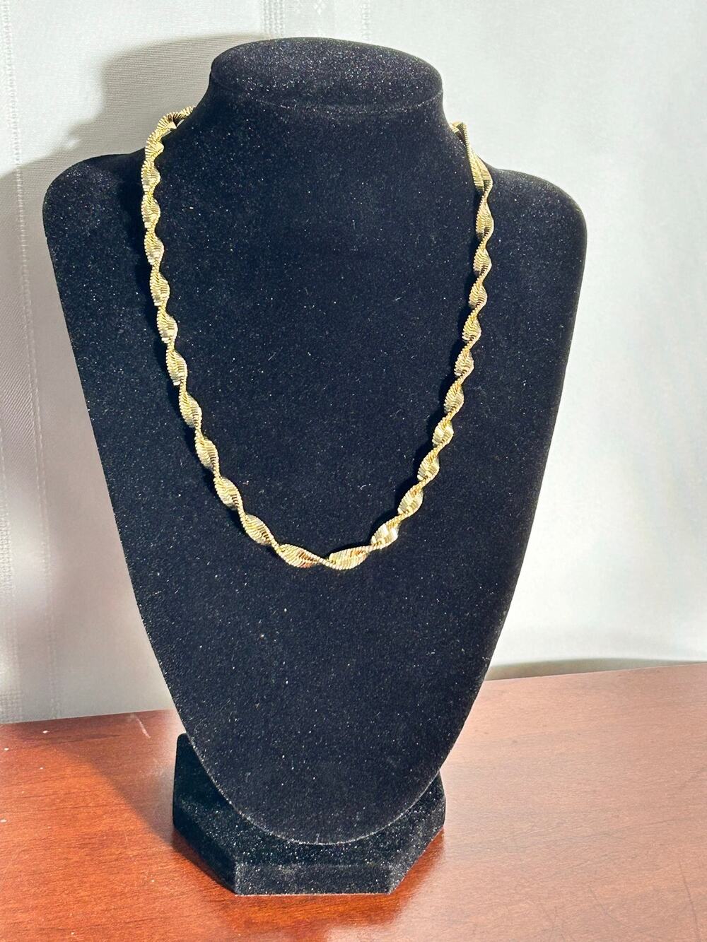 Vintage 34" Twisted Chain Necklace Statement Opera Length Cursive ML Tag